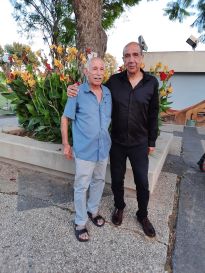 נחומי והמשורר רוני סומק (צלום עדינה בר-אל)