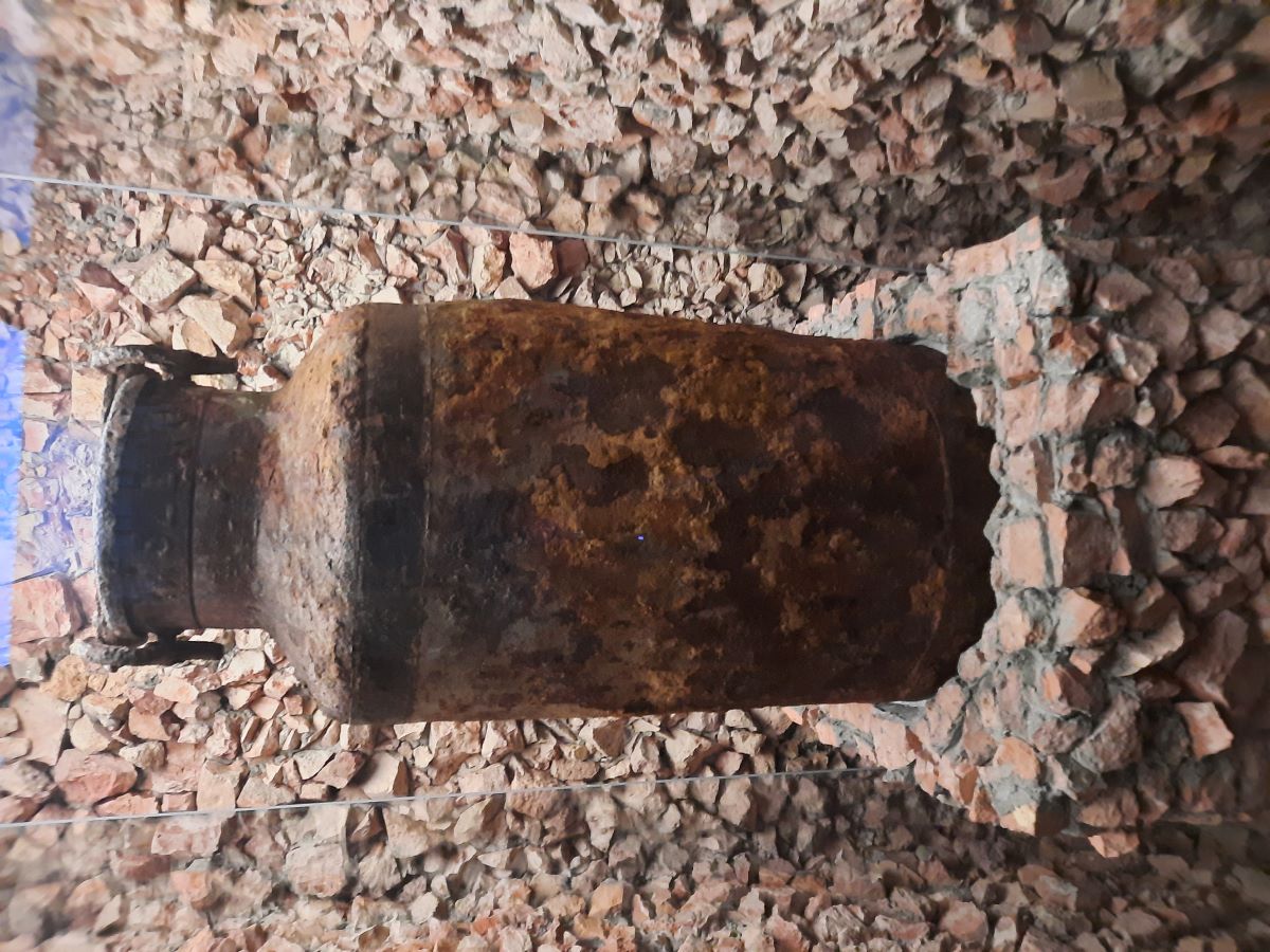 כד בו נשמר חלק מארכיון עונג שבת של רינגלבלום